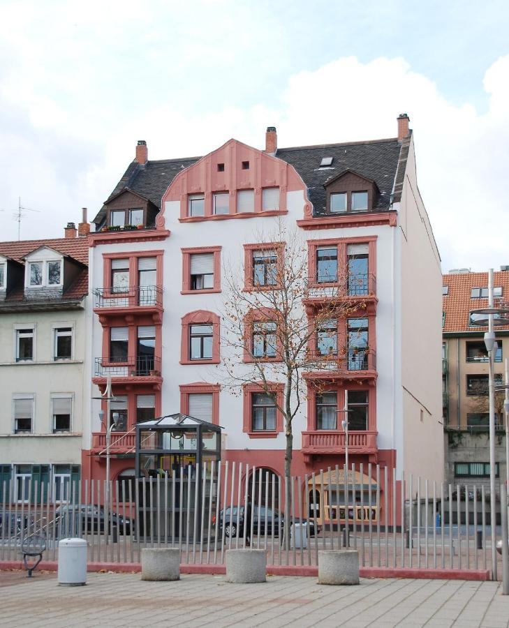 Sonniges Zimmer Mit Balkon Im Herzen Mannheims Kültér fotó