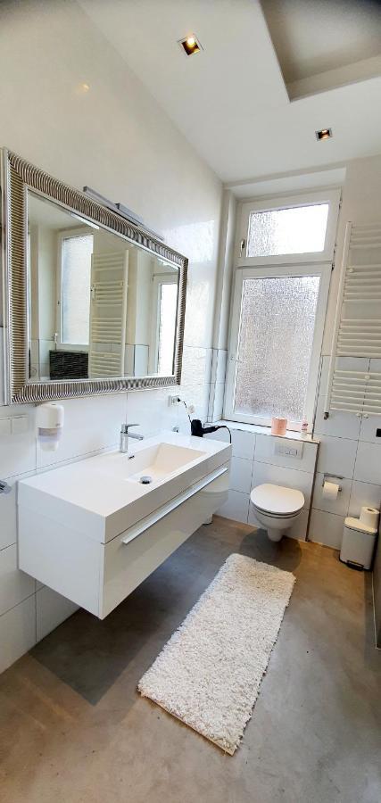 Sonniges Zimmer Mit Balkon Im Herzen Mannheims Kültér fotó
